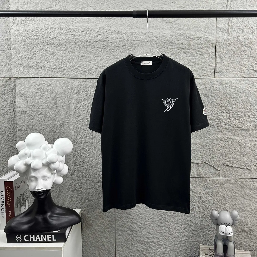 Moncle* *2026 New Arrival Classic T Same Style ：Black White Size： S （90-130 ） M （120-150 ） L （140-165 ） XL （160-180 ） XXL （180-210 ）